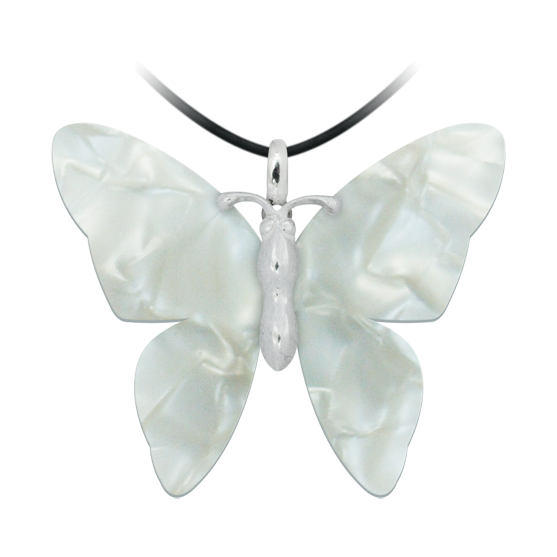 Pendentif en argent et nacre "Papillon aux ailes lisses"Referencia: CO0920Pendentif en argent sterling et cellulose de nacre.Pièces de musée inspirées des œuvres les plus représentatives des mouvements Art nouveau et Art déco, et du modernisme de la fin du XIXe siècle et du début du XXe siècle.