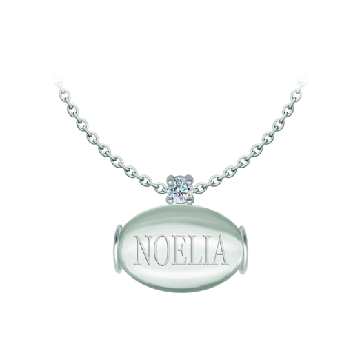 Personalisierter Silberanhänger mit Moissanit und Kristallcabochon mit NamensgravurRef. Code: CO2006Anhänger aus Sterlingsilber mit einem 25x18 mm großen farbigen Glascabochon, in den Ihr Name eingraviert ist, und einem 5 mm großen Moissanit im Brillantschliff.Moissanit ist ein im Labor hergestellter Edelstein, der aufgrund seiner Schönheit und seiner einzigartigen Eigenschaften einen besonderen Platz in der Schmuckherstellung einnimmt. Er besticht durch seinen diamantenähnlichen Glanz und seine hohe Festigkeit (9,25 auf der Mohs-Skala).Ursprünglich wurde er Ende des 19. Jahrhunderts in einem Meteoriten entdeckt, und dieser 