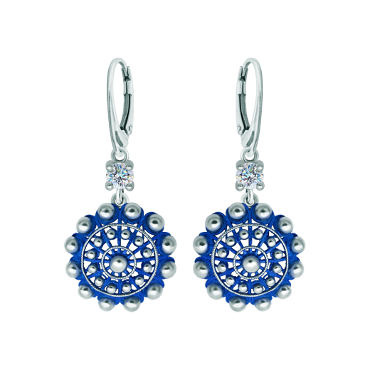 Pendientes Botón Charro de plata esmaltada con moissanitaReferencia: PE3357Pendientes fabricados en plata de ley esmaltada al horno acompañados de una moissanita talla brillante de 5mm engastada.La moissanita es una gema preciosa creada en laboratorio que se ha ganado un lugar especial en la joyería por su belleza y cualidades únicas, deslumbra por su brillo superior al del diamante y su gran resistencia (9,25 en la escala de Mohs).Descubierta originalmente en un meteorito a finales del siglo XIX, y ese origen “estelar” le otorga un encanto singular.Llena de destellos únicos, combina lujo y elegancia en una sola joya.