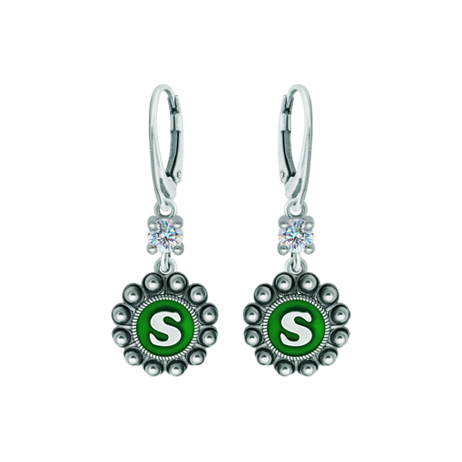 Pendientes Botón Charro personalizados en plata con moissanitaReferencia: PE3364Pendientes fabricados en plata de ley personalizados con inicial de su nombre esmaltada al horno acompañados de una moissanita talla brillante de 5mm engastada.La moissanita es una gema preciosa creada en laboratorio que se ha ganado un lugar especial en la joyería por su belleza y cualidades únicas, deslumbra por su brillo superior al del diamante y su gran resistencia (9,25 en la escala de Mohs).Descubierta originalmente en un meteorito a finales del siglo XIX, y ese origen “estelar” le otorga un encanto singular.Llena de destellos únicos, combina lujo y elegancia en una sola joya.