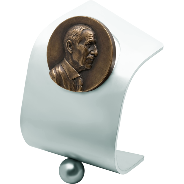 Personalized trophy with a bronze faceRef. code: PL0453Face in bronze on a polished solid steel plate. The face is completely personalized and is carved from a photograph achieving a surprising and faithful result.