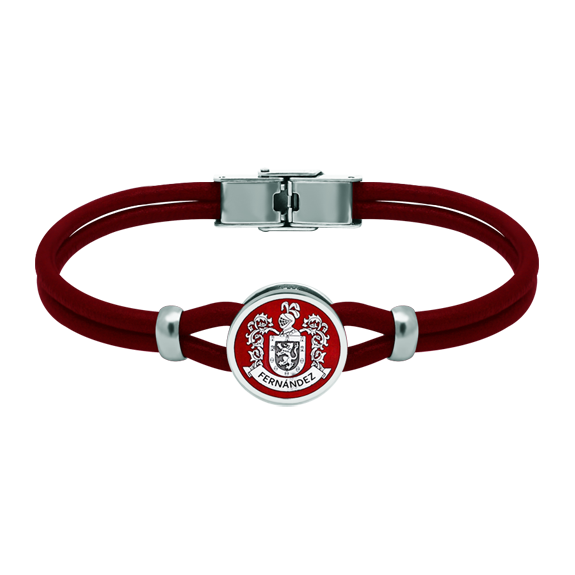 Bracelet héraldique en argent et cuirReferencia: PU2818Bracelet en cuir de 3 mm d'épaisseur avec les armoiries héraldiques de votre nom de famille gravées en bas-relief dans de l'argent sterling et émaillées au four.