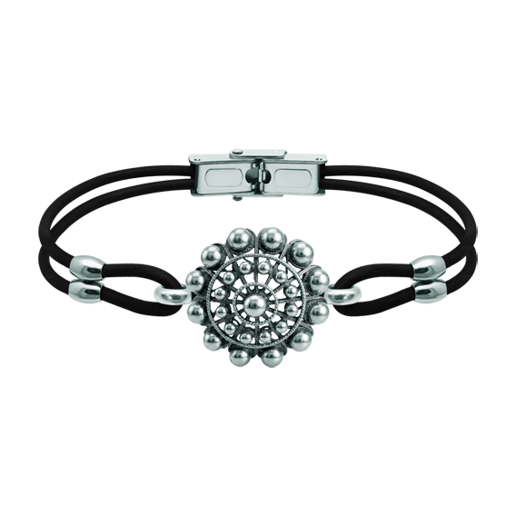 Pulsera Boton Charro plata y cuero 22mmReferencia: PU2868Pulsera de cuero de 2mm con Boton Charro de 22mm fabricado en plata de ley esmaltada a mano.