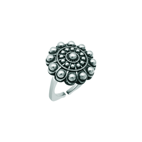 Ring mit Charro-Knopf aus Silber und EdelstahlRef. Code: SR0356Ring aus Edelstahl mit Charro-Knopf aus Sterlingsilber und Stahl.