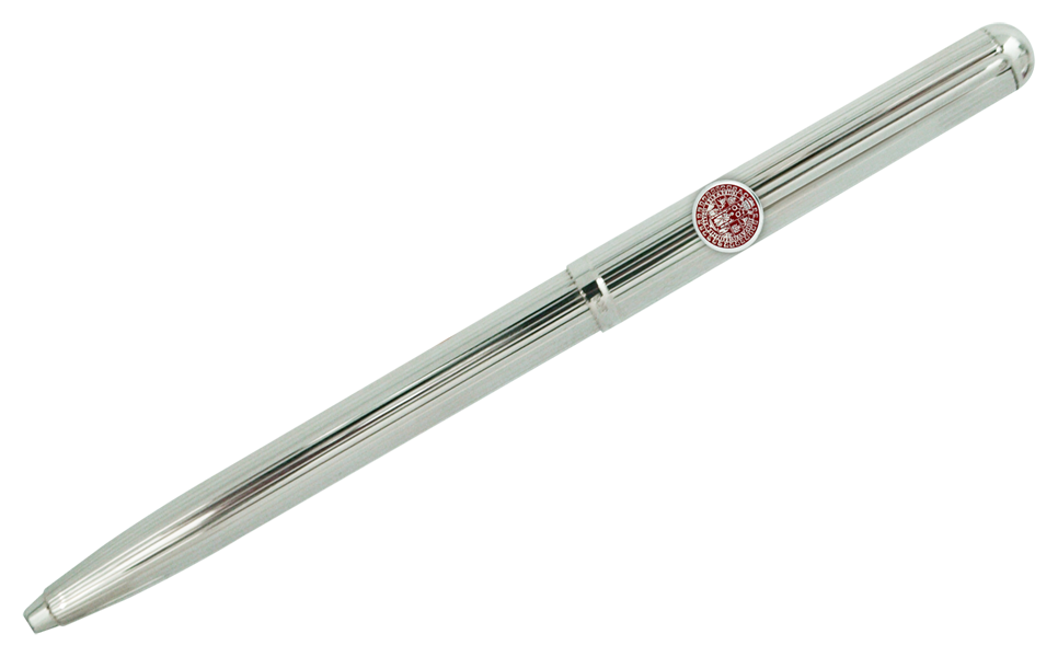 Biros en argent avec les armoiries de l'Université de Salamanque (Rouge)Referencia: BL0098Élégants biros en argent de style classique, décorés d'une fine ligne.Idéal pour les cadeaux, les occasions spéciales ou l'usage professionnel.Le capuchon et le barillet sont en argent sterling massif avec une finition brillante.Le système de recharge d'encre est compatible avec les recharges standard.Le fermoir est de type bouton-poussoir rétractable.Fabriqué entièrement en Allemagne.Il peut être personnalisé avec le nom en relief.Medida: 140x10mm.