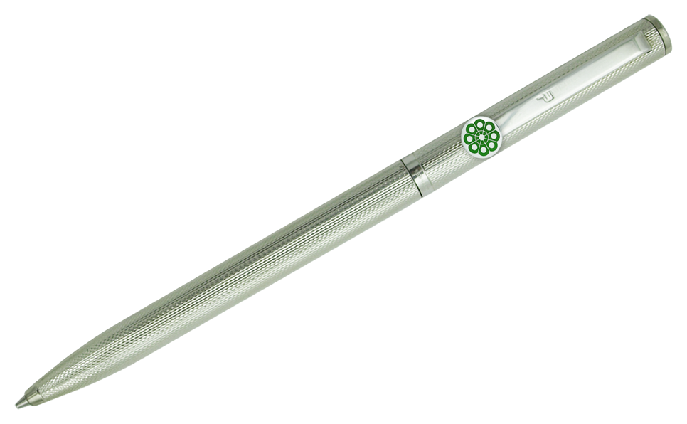 Portaminas de plata con Botón Charro esmaltado (Verde)Referencia: BL0112Elegante portaminas de plata de estilo clásico, decorado con un diseño de textura geométrica fina.Ideal para regalos, ocasiones especiales o uso profesional.El capuchón y el cuerpo están fabricados en plata de ley maciza con acabado en brillo.El sistema de carga de minas es compatible con recambios estandar.El cierre es de tipo giratorio y retractil.Fabricado íntegramente en Alemania.Se puede personalizar con el nombre grabado en relieve.Medida: 140x9mm.