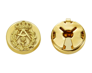 Cubrebotones de Arquitectura chapado en oroReferencia: CB0005Cubrebotones con el escudo de Arquitectura chapado en oro.Tenemos todas las profesiones y carreras disponibles: Abogacía (Abogado / Derecho), Agente Comercial, Aparejador, Arquitecto (Arquitectura), ATS (Enfermería), Bellas Artes, Ciencias Biológicas (Biología), Ciencias Exactas, Ciencias Físicas, Ciencias Políticas, Ciencias Políticas y Económicas, Ciencias Químicas, Comercio, Delineante, Economía, Empresariales, Farmacia, Filosofía y Letras, Geografía, Geológicas (Geología), Graduado Social, Informática, Ingeniero Agrónomo, Ingeniero de Caminos, Ingeniero Electrónico, Ingeniero de Montes, Ingeniero de Minas, Ingeniero Naval, Ingeniero Industrial Superior, Ingeniero Técnico Industrial, Ingeniero Telecomunicaciones, Ingeniero Textil, Joyero, Magisterio (Profesor), Medicina, Música, Psicología, Topógrafo (Topografía), Odontología, Óptica, Periodismo, Veterinaria.Y si no tenemos la suya, consultenos.Medida: 16x16mm.