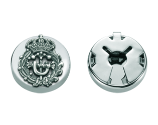 Industrial Engineer Button Cover in sterling silverRef. code: CB0006Button cover with the Industrial Engineers shield in sterling silver.We have all professions and careers available: Advocacy (Lawyer / Law), Commercial Agent, Quantity Surveyor, Architect (Architecture), ATS (Nursing), Fine Arts, Biological Sciences (Biology), Exact Sciences, Physical Sciences, Political Sciences, Political and Economic Sciences, Chemical Sciences, Commerce, Draftsman, Economics, Business, Pharmacy, Philosophy and Letters, Geography, Geological (Geology), Social Graduate, Computer Science, Agricultural Engineering, Civil Engineering, Electronic Engineering, Forestry Engineering, Mining Engineering, Naval Engineering, Higher Industrial Engineering, Industrial Technical Engineering, Telecommunications Engineering, Textile Engineering, Jewelry, Teaching, Medicine, Music, Psychology, Topography, Dentistry, Optics, Journalism, Veterinary Medicine.And if we don't have yours, please contact us.Size: 16x16mm.