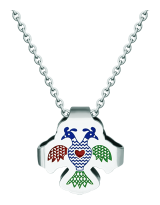 Pendentif en argent "Oiseau à deux têtes en broderie traditionnelle de la Sierra de Francia"Referencia: CO1898Pendentif avec un motif traditionnel Serrano sculpté en argent sterling et émaillé au four.Inspiré par la broderie traditionnelle de la Sierra de Francia, typique de villes comme La Alberca, Mogarraz et d'autres municipalités de la sierra, où vous pouvez apprécier ces œuvres d'art.Medida: 23x23mm.