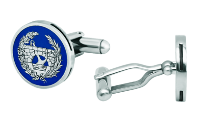Boutons de manchette ronds en argent "Ingenieros de Caminos, Canales y Puertos"Referencia: GE0284Boutons de manchette avec les armoiries d'un ingénieur civil, sculptées en bas-relief dans l'argent massif et émaillées au four, complétant un travail minutieux de grande qualité, avec une finition émaillée.Toutes les professions et carrières sont disponibles : Avocat (Lawyer / Law), Agent commercial, Métreur, Architecte (Architecture), ATS (Nursing), Beaux-Arts, Sciences biologiques (Biologie), Sciences exactes, Sciences physiques, Sciences politiques, Sciences politiques et économiques, Sciences chimiques, Commerce, Dessinateur, Economie, Etudes commerciales, Pharmacie, Philosophie et Lettres, Géographie, Géologie (Geology), Diplômé social, Informatique, Génie agricole, Génie civil, Génie électronique, Génie forestier, Génie minier, Génie naval, Génie industriel supérieur, Génie technique industriel, Génie des télécommunications, Génie textile, Bijouterie, Enseignement, Médecine, Musique, Psychologie, Topographie, Dentisterie, Optique, Journalisme, Médecine vétérinaire.Et si nous n'avons pas la vôtre, n'hésitez pas à nous contacter.Medida: 18x18mm.