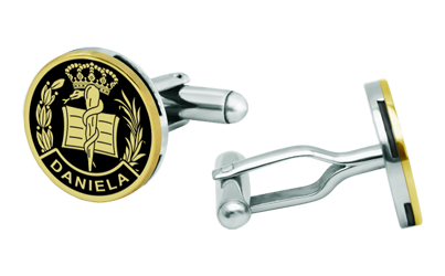 Gemelos personalizados de oro y acero "Medicina" (Negro)Referencia: GE0409Gemelos con escudo de Medicina tallado bajo relieve en oro de 18 ktes y esmaltados al horno, personalizados con su nombre o una fecha especial, completando un minucioso trabajo de gran calidad.Tenemos todas las profesiones y carreras disponibles: Abogacía (Abogado / Derecho), Agente Comercial, Aparejador, Arquitecto (Arquitectura), ATS (Enfermería), Bellas Artes, Ciencias Biológicas (Biología), Ciencias Exactas, Ciencias Físicas, Ciencias Políticas, Ciencias Políticas y Económicas, Ciencias Químicas, Comercio, Delineante, Economía, Empresariales, Farmacia, Filosofía y Letras, Geografía, Geológicas (Geología), Graduado Social, Informática, Ingeniero Agrónomo, Ingeniero de Caminos, Ingeniero Electrónico, Ingeniero de Montes, Ingeniero de Minas, Ingeniero Naval, Ingeniero Industrial Superior, Ingeniero Técnico Industrial, Ingeniero Telecomunicaciones, Ingeniero Textil, Joyero, Magisterio (Profesor), Medicina, Música, Psicología, Topógrafo (Topografía), Odontología, Óptica, Periodismo, Veterinaria.Y si no tenemos la suya, consultenos.Medida: 18x18mm.