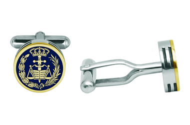 Gold and steel "Law" cufflinks in three heights (Blue)Ref. code: GE0418Cufflinks with coat of arms, carved in low relief in 18 kt gold and enameled in the oven, with a thickness of 4mm in three heights in steel.We have all professions and careers available: Advocacy (Lawyer / Law), Commercial Agent, Quantity Surveyor, Architect (Architecture), ATS (Nursing), Fine Arts, Biological Sciences (Biology), Exact Sciences, Physical Sciences, Political Sciences, Political and Economic Sciences, Chemical Sciences, Commerce, Draftsman, Economics, Business, Pharmacy, Philosophy and Letters, Geography, Geological (Geology), Social Graduate, Computer Science, Agricultural Engineering, Civil Engineering, Electronic Engineering, Forestry Engineering, Mining Engineering, Naval Engineering, Higher Industrial Engineering, Industrial Technical Engineering, Telecommunications Engineering, Textile Engineering, Jewelry, Teaching, Medicine, Music, Psychology, Topography, Dentistry, Optics, Journalism, Veterinary Medicine.And if we don't have yours, please contact us.Size: 14x14mm.