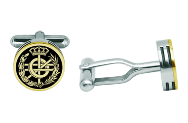 Boutons de manchette ingénieur informaticien en or en trois hauteurs (Noir)Referencia: GE0418Boutons de manchette avec blason d'ingénieur informaticien, sculpté en bas-relief en or 18 carats et émaillé au four, 4 mm d'épaisseur en trois hauteurs en acier.Toutes les professions et carrières sont disponibles : Avocat, Agent commercial, Métreur, Architecte, ATS, Beaux-Arts, Sciences biologiques, Sciences exactes, Sciences physiques, Sciences politiques, Sciences politiques et économiques, Sciences chimiques, Commerce, Dessinateur, Economie, Gestion, Pharmacie, Philosophie et Lettres, Géographie, Géologie, Sciences sociales, Informatique, Génie agricole, Génie civil, Génie électronique, Génie forestier, Génie minier, Génie naval, Génie industriel supérieur, Génie technique industriel, Génie des télécommunications, Génie textile, Bijouterie, Enseignement, Médecine, Musique, Psychologie, Topographie, Odontologie, Optique, Journalisme, Médecine vétérinaire.Et si nous n'avons pas le vôtre, n'hésitez pas à nous contacter.Medida: 14x14mm.