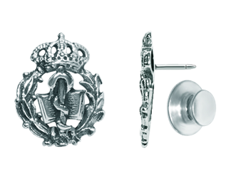 Insignia de Medicina en plata de leyReferencia: IS0004Insignia de Medicina fabricada en plata de ley.Tenemos todas las profesiones y carreras disponibles: Abogacía (Abogado / Derecho), Agente Comercial, Aparejador, Arquitecto (Arquitectura), ATS (Enfermería), Bellas Artes, Ciencias Biológicas (Biología), Ciencias Exactas, Ciencias Físicas, Ciencias Políticas, Ciencias Políticas y Económicas, Ciencias Químicas, Comercio, Delineante, Economía, Empresariales, Farmacia, Filosofía y Letras, Geografía, Geológicas (Geología), Graduado Social, Informática, Ingeniero Agrónomo, Ingeniero de Caminos, Ingeniero Electrónico, Ingeniero de Montes, Ingeniero de Minas, Ingeniero Naval, Ingeniero Industrial Superior, Ingeniero Técnico Industrial, Ingeniero Telecomunicaciones, Ingeniero Textil, Joyero, Magisterio (Profesor), Medicina, Música, Psicología, Topógrafo (Topografía), Odontología, Óptica, Periodismo, Veterinaria.Y si no tenemos la suya, consultenos.Medida: 17x21mm.