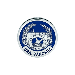 Insignia personalizada de plata y acero "Ingenieros de Caminos, Canales y Puertos"Referencia: IS0126Insignia con escudo de Ingenieros de Caminos, Canales y Puertos, tallado bajo relieve en plata de ley y esmaltados al horno, y personalizados con su nombre o una fecha especial, completando un minucioso trabajo de gran calidad.Cierre con acabado esmaltado.Tenemos todas las profesiones y carreras disponibles: Abogacía (Abogado / Derecho), Agente Comercial, Aparejador, Arquitecto (Arquitectura), ATS (Enfermería), Bellas Artes, Ciencias Biológicas (Biología), Ciencias Exactas, Ciencias Físicas, Ciencias Políticas, Ciencias Políticas y Económicas, Ciencias Químicas, Comercio, Delineante, Economía, Empresariales, Farmacia, Filosofía y Letras, Geografía, Geológicas (Geología), Graduado Social, Informática, Ingeniero Agrónomo, Ingeniero de Caminos, Ingeniero Electrónico, Ingeniero de Montes, Ingeniero de Minas, Ingeniero Naval, Ingeniero Industrial Superior, Ingeniero Técnico Industrial, Ingeniero Telecomunicaciones, Ingeniero Textil, Joyero, Magisterio (Profesor), Medicina, Música, Psicología, Topógrafo (Topografía), Odontología, Óptica, Periodismo, Veterinaria.Y si no tenemos la suya, consultenos.Medida: 18x18mm.