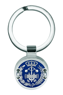 Llavero de facultad de Ingenieros Industriales en plata, acero y aluminio (Azul)Referencia: LL0349Llavero con escudo de la profesión de Ingenieros Industriales tallado y esmaltado en aluminio y cosido con hilo de plata en acero pulido.Medida: 18x18mm.