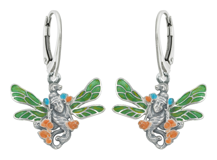 Boucles d'oreilles Art Nouveau en argent "nymphe ailée"Referencia: PE0051Boucles d'oreilles Art nouveau en argent sterling.Ailes et fleurs émaillées bleu, vert et ambrePièces de musée inspirées des œuvres les plus représentatives des mouvements Art nouveau et Art déco, et du modernisme de la fin du XIXe siècle et du début du XXe siècle.Medida: 25x18mm.