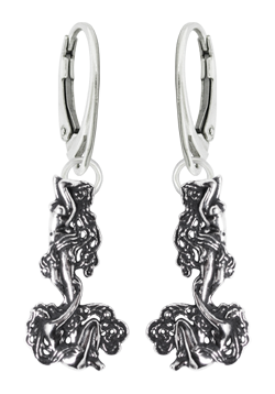 Boucles d'oreilles Art Nouveau en argent "Femmes entrelacées"Referencia: PE0072Boucles d'oreilles Art nouveau en argent sterling.Pièces de musée inspirées des œuvres les plus représentatives des mouvements Art nouveau et Art déco, et du modernisme de la fin du XIXe siècle et du début du XXe siècle.Medida: 13x24mm.