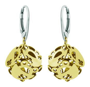 "Cube of frogs" gold plated earringsRef. code: PE3214Gold plated earrings, with frogs as a cube.Size: 14x14mm.