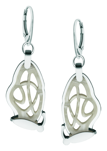 Boucles d'oreilles papillon Art Nouveau en acier inoxydable et nacre (Blanc)Referencia: PE3297Boucles d'oreilles en acier inoxydable poli et nacre de cellulose.Pièces de musée inspirées des œuvres les plus représentatives des mouvements Art nouveau et Art déco, et du modernisme de la fin du XIXe siècle et du début du XXe siècle.Medida: 18x37mm.