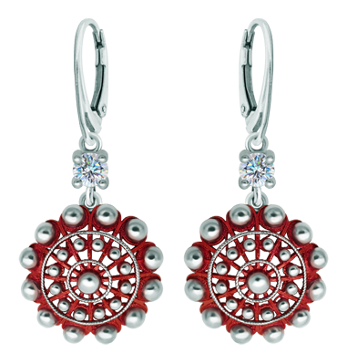 Boucles d'oreilles boutons en argent émaillé avec moissanite (Rouge)Referencia: PE3357Boucles d'oreilles en argent sterling émaillé au four, serties d'une moissanite de 5 mm de taille brillant.La moissanite est une pierre précieuse créée en laboratoire qui a gagné une place spéciale dans la joaillerie en raison de sa beauté et de ses qualités uniques. Elle éblouit par son éclat semblable à celui d'un diamant et par sa grande résistance (9,25 sur l'échelle de Mohs).Découverte à l'origine dans une météorite à la fin du 19e siècle, cette origine 