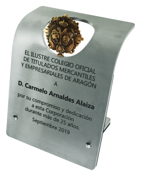 Steel and bronze trophy of trades "Commercial and Business Graduates"
Ref. code: PL0299
Award made of solid steel with embossed polished bronze shield.
Possibility of engraving a commemorative text.
We create different trophies, awards or commemorative plaques, personalized with any anagram, shield or logo.
We have all professions and careers available: Advocacy (Lawyer / Law), Commercial Agent, Quantity Surveyor, Architect (Architecture), ATS (Nursing), Fine Arts, Biological Sciences (Biology), Exact Sciences, Physical Sciences, Political Sciences, Political and Economic Sciences, Chemical Sciences, Commerce, Draftsman, Economics, Business, Pharmacy, Philosophy and Letters, Geography, Geological (Geology), Social Graduate, Computer Science, Agricultural Engineering, Civil Engineering, Electronic Engineering, Forestry Engineering, Mining Engineering, Naval Engineering, Higher Industrial Engineering, Industrial Technical Engineering, Telecommunications Engineering, Textile Engineering, Jewelry, Teaching, Medicine, Music, Psychology, Topography, Dentistry, Optics, Journalism, Veterinary Medicine.
And if we don't have yours, please contact us.
Size: 130x205mm. Steel and bronze trophy of trades "Commercial and Business Graduates"
Ref. code: PL0299
Award made of solid steel with embossed polished bronze shield.
Possibility of engraving a commemorative text.
We create different trophies, awards or commemorative plaques, personalized with any anagram, shield or logo.
We have all professions and careers available: Advocacy (Lawyer / Law), Commercial Agent, Quantity Surveyor, Architect (Architecture), ATS (Nursing), Fine Arts, Biological Sciences (Biology), Exact Sciences, Physical Sciences, Political Sciences, Political and Economic Sciences, Chemical Sciences, Commerce, Draftsman, Economics, Business, Pharmacy, Philosophy and Letters, Geography, Geological (Geology), Social Graduate, Computer Science, Agricultural Engineering, Civil Engineering, Electronic Engineering, Forestry Engineering, Mining Engineering, Naval Engineering, Higher Industrial Engineering, Industrial Technical Engineering, Telecommunications Engineering, Textile Engineering, Jewelry, Teaching, Medicine, Music, Psychology, Topography, Dentistry, Optics, Journalism, Veterinary Medicine.
And if we don't have yours, please contact us.
Size: 130x205mm.