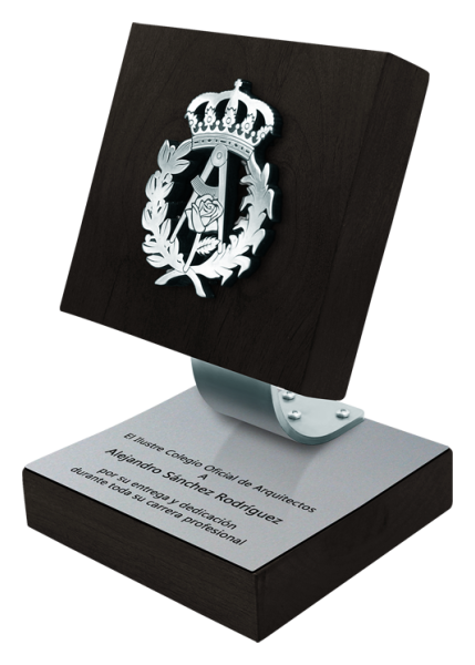 Trophée des métiers de l'acier et du bois massif "Architecture"Referencia: PL0337Trophée en acier et bois massif avec anagramme gravé.Possibilité de graver un texte commémoratif.Nous créons différents trophées, récompenses ou plaques commémoratives, personnalisés avec n'importe quel anagramme, écusson ou logo.Dimensions du support : 14x14x3cm.Dimensions de l'assiette : 14x14x3cm.Dimensions du bouclier : 9x11cm.Toutes les professions et carrières sont disponibles : Avocat, Agent commercial, Métreur, Architecte, ATS, Beaux-Arts, Sciences biologiques, Sciences exactes, Sciences physiques, Sciences politiques, Sciences politiques et économiques, Sciences chimiques, Commerce, Dessinateur, Economie, Gestion, Pharmacie, Philosophie et Lettres, Géographie, Géologie, Sciences sociales, Informatique, Génie agricole, Génie civil, Génie électronique, Génie forestier, Génie minier, Génie naval, Génie industriel supérieur, Génie technique industriel, Génie des télécommunications, Génie textile, Bijouterie, Enseignement, Médecine, Musique, Psychologie, Topographie, Odontologie, Optique, Journalisme, Médecine vétérinaire.Et si nous n'avons pas le vôtre, n'hésitez pas à nous contacter.Medida: 140x140mm.