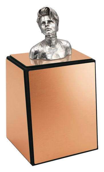 Trophy with personalized silver bustRef. code: PL0443Silver plated bust on a solid wood base with copper color finish. The bust is totally personalized and is carved from a photograph achieving a surprising and faithful result.Size: 110x190mm.
