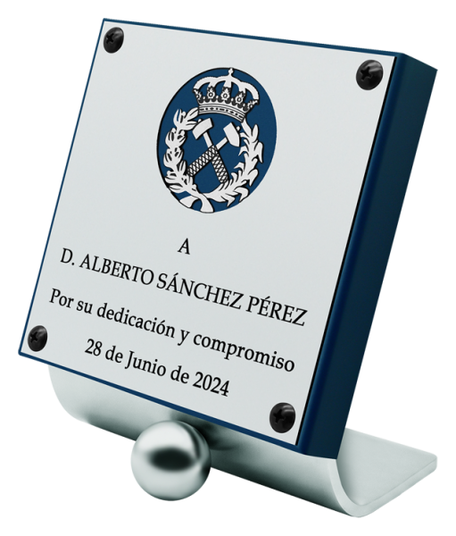 Trofeo de profesiones en acero "Ingenieros de Minas"Referencia: PL0451Trofeo diseñado y fabricado en exclusiva por Joaquín Prior en acero macizo y madera con logotipo grabado y calado.Posibilidad de grabar un texto conmemorativo.Creamos trofeos, premios o placas conmemorativas diferentes, personalizados con cualquier anagrama, escudo o logotipo.Medida: 140x170mm.