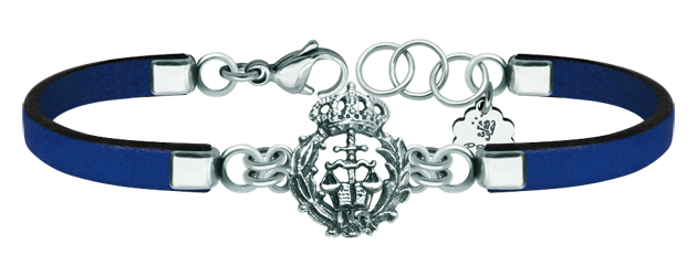 Silver, steel and leather bracelet "Abogado"Ref. code: PU27693mm thick leather bracelet with the Abogados shield in sterling silver.We have all professions and careers available: Advocacy (Lawyer / Law), Commercial Agent, Quantity Surveyor, Architect (Architecture), ATS (Nursing), Fine Arts, Biological Sciences (Biology), Exact Sciences, Physical Sciences, Political Sciences, Political and Economic Sciences, Chemical Sciences, Commerce, Draftsman, Economics, Business, Pharmacy, Philosophy and Letters, Geography, Geological (Geology), Social Graduate, Computer Science, Agricultural Engineering, Civil Engineering, Electronic Engineering, Forestry Engineering, Mining Engineering, Naval Engineering, Higher Industrial Engineering, Industrial Technical Engineering, Telecommunications Engineering, Textile Engineering, Jewelry, Teaching, Medicine, Music, Psychology, Topography, Dentistry, Optics, Journalism, Veterinary Medicine.And if we don't have yours, please contact us.Size: 15x19mm.