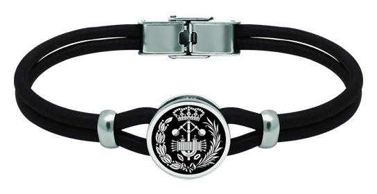 Bracelet en argent et en cuir "Industrial Engineer" (Noir)Referencia: PU2789Bracelet en cuir de 3 mm d'épaisseur avec le bouclier de l'ingénieur industriel sculpté en bas-relief en argent sterling et émaillé au four.Toutes les professions et carrières sont disponibles : Avocat, Agent commercial, Métreur, Architecte, ATS, Beaux-Arts, Sciences biologiques, Sciences exactes, Sciences physiques, Sciences politiques, Sciences politiques et économiques, Sciences chimiques, Commerce, Dessinateur, Economie, Gestion, Pharmacie, Philosophie et Lettres, Géographie, Géologie, Sciences sociales, Informatique, Génie agricole, Génie civil, Génie électronique, Génie forestier, Génie minier, Génie naval, Génie industriel supérieur, Génie technique industriel, Génie des télécommunications, Génie textile, Bijouterie, Enseignement, Médecine, Musique, Psychologie, Topographie, Odontologie, Optique, Journalisme, Médecine vétérinaire.Et si nous n'avons pas le vôtre, n'hésitez pas à nous contacter.Medida: 16x16mm.