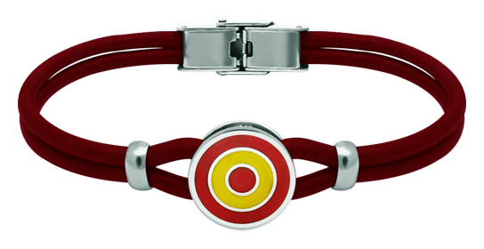 Silver and leather bracelet "Spanish Flag" (Red)Ref. code: PU2794Leather bracelet with the Spanish flag carved in sterling silver and enameled in the oven.Size: 16x16mm.