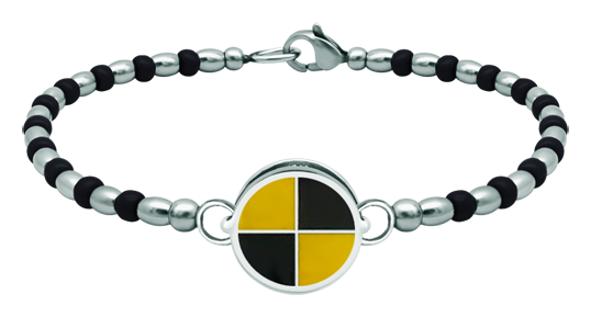 Nautisches Silber- und Stahlarmband "Nautische Flagge" (Schwarz)Ref. Code: PU2797Personalisiertes Perlenarmband aus festem Stahl mit der nautischen Flagge Ihres Namens, die als Relief in Sterlingsilber eingraviert und im Ofen emailliert wurde.Gr&ouml;&szlig;e: 16x16mm.