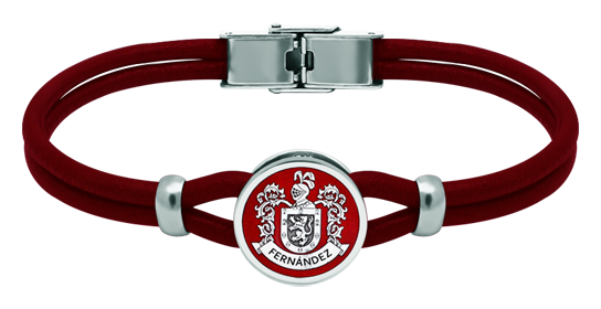 Wappenarmband aus Silber und Leder (Rot)Ref. Code: PU28183 mm dickes Lederarmband mit dem heraldischen Wappen Ihres Nachnamens, das im Flachrelief in Sterlingsilber geschnitzt und einbrennlackiert ist.Gr&ouml;&szlig;e: 16x16mm.