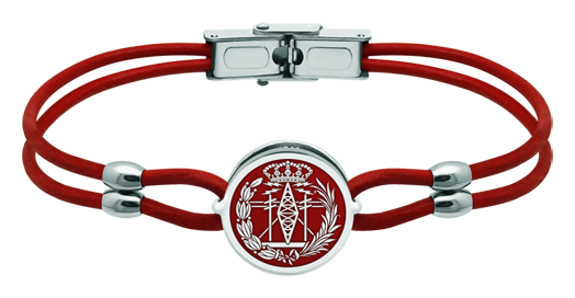 Pulsera de plata y cuero "Ingenieros de Telecomunicaciones" (Rojo)Referencia: PU2824Pulsera de cuero de 2mm de grosor con el escudo de Ingenieros de Telecomunicaciones tallado bajo relieve en plata de ley y esmaltado al horno.Tenemos todas las profesiones y carreras disponibles: Abogacía (Abogado / Derecho), Agente Comercial, Aparejador, Arquitecto (Arquitectura), ATS (Enfermería), Bellas Artes, Ciencias Biológicas (Biología), Ciencias Exactas, Ciencias Físicas, Ciencias Políticas, Ciencias Políticas y Económicas, Ciencias Químicas, Comercio, Delineante, Economía, Empresariales, Farmacia, Filosofía y Letras, Geografía, Geológicas (Geología), Graduado Social, Informática, Ingeniero Agrónomo, Ingeniero de Caminos, Ingeniero Electrónico, Ingeniero de Montes, Ingeniero de Minas, Ingeniero Naval, Ingeniero Industrial Superior, Ingeniero Técnico Industrial, Ingeniero Telecomunicaciones, Ingeniero Textil, Joyero, Magisterio (Profesor), Medicina, Música, Psicología, Topógrafo (Topografía), Odontología, Óptica, Periodismo, Veterinaria.Y si no tenemos la suya, consultenos.Medida: 16x16mm.