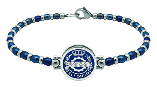 Pulsera de plata y acero "Empresariales" (Azul)Referencia: PU2831Pulsera de cadena de bolas de acero con el escudo de Empresariales, personalizado con su nombre, tallado bajo relieve en plata de ley y esmaltado al horno.Tenemos todas las profesiones y carreras disponibles: Abogacía (Abogado / Derecho), Agente Comercial, Aparejador, Arquitecto (Arquitectura), ATS (Enfermería), Bellas Artes, Ciencias Biológicas (Biología), Ciencias Exactas, Ciencias Físicas, Ciencias Políticas, Ciencias Políticas y Económicas, Ciencias Químicas, Comercio, Delineante, Economía, Empresariales, Farmacia, Filosofía y Letras, Geografía, Geológicas (Geología), Graduado Social, Informática, Ingeniero Agrónomo, Ingeniero de Caminos, Ingeniero Electrónico, Ingeniero de Montes, Ingeniero de Minas, Ingeniero Naval, Ingeniero Industrial Superior, Ingeniero Técnico Industrial, Ingeniero Telecomunicaciones, Ingeniero Textil, Joyero, Magisterio (Profesor), Medicina, Música, Psicología, Topógrafo (Topografía), Odontología, Óptica, Periodismo, Veterinaria.Y si no tenemos la suya, consultenos.Medida: 16x16mm.