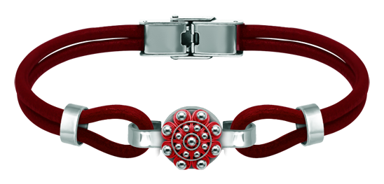 14mm Silver and Leather Charro Button Bracelet (Red)Ref. code: PU28673mm leather bracelet with a 14mm Charro clasp made of hand-enameled sterling silver.Size: 14x14mm.