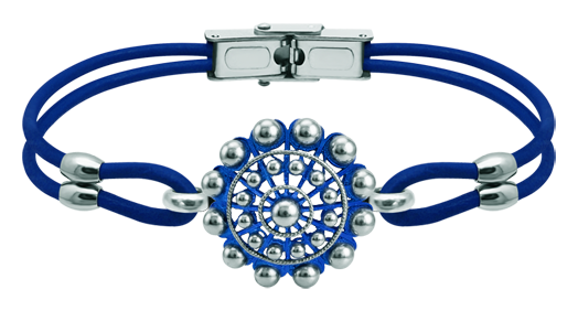 Charro Button Bracelet silver and leather 22mm (Blue)Ref. code: PU28682mm leather bracelet with 22mm Charro Button made in sterling silver enameled by hand.Size: 22x22mm.
