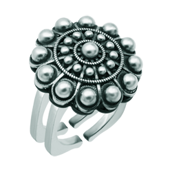 Bague bouton charro en argent et acier inoxydableReferencia: SR0357Bague en acier inoxydable avec bouton charro en argent sterling et acier.Medida: 21x21mm.