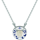 "Nautic flags" silver, steel and nacre pendantRef. code: CO1847Pendant made of soft stainless steel, customized name on nautic flags made of sterling silver, with nacre in the middle.Size: 20x20mm.