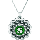 Colgante de plata y acero "Botón Charro personalizado con Inicial"Referencia: CO1939Colgante fabricado en plata de ley y acero pulido suave al tacto, personalizado con su letra inicial esmaltada al horno.Medida: 50x50mm.