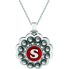 Colgante Botón Charro personalizado en plata y aceroReferencia: CO1940Colgante fabricado en plata de ley y acero pulido suave al tacto, personalizado con inicial de su nombre esmaltada al horno.Medida: 43x43mm.