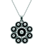 Colgante Botón Charro en plata esmaltada y aceroReferencia: CO1960Colgante fabricado en plata de ley esmaltada al horno y acero pulido suave al tacto.Medida: 39x39mm.