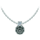 Silberner Charro Button-Anhänger mit MoissanitRef. Code: CO2023Anhänger aus Sterlingsilber mit einem 5 mm großen Moissanit mit Brillantschliff, eingefasst in einen Diamanten.Moissanit ist ein im Labor hergestellter Edelstein, der aufgrund seiner Schönheit und seiner einzigartigen Eigenschaften einen besonderen Platz in der Schmuckherstellung einnimmt. Er besticht durch seinen diamantenähnlichen Glanz und seine hohe Festigkeit (9,25 auf der Mohs-Skala).Ursprünglich wurde er Ende des 19. Jahrhunderts in einem Meteoriten entdeckt, und dieser 