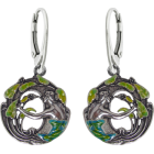Pendientes de plata Art Nouveau "Mujer cogiendo una hoja"Referencia: PE0006Pendientes Art Nouveau fabricados en plata de 1ª ley.Vestido esmaltado en azul, verde o ámbarPiezas de museo inspiradas en las obras mas representativas del movimiento Art Nouveau y Art Déco, y del modernismo de finales del siglo XIX y principios del siglo XX.Medida: 21x21mm.