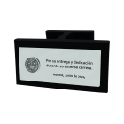 Industrial Engineers plaque made of steel and lacquered resinRef. code: PL0465A plaque featuring the Industrial Engineers' crest, carved from aluminum and oven-enameled, mounted on a polished solid steel plate and a resin beam-style stand.Size: 120x70mm.