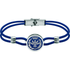 Pulsera de plata y cuero "Ingenieros Agrónomos"Referencia: PU2824Pulsera de cuero de 2mm de grosor con el escudo de Ingenieros Agrónomos tallado bajo relieve en plata de ley y esmaltado al horno.Tenemos todas las profesiones y carreras disponibles: Abogacía (Abogado / Derecho), Agente Comercial, Aparejador, Arquitecto (Arquitectura), ATS (Enfermería), Bellas Artes, Ciencias Biológicas (Biología), Ciencias Exactas, Ciencias Físicas, Ciencias Políticas, Ciencias Políticas y Económicas, Ciencias Químicas, Comercio, Delineante, Economía, Empresariales, Farmacia, Filosofía y Letras, Geografía, Geológicas (Geología), Graduado Social, Informática, Ingeniero Agrónomo, Ingeniero de Caminos, Ingeniero Electrónico, Ingeniero de Montes, Ingeniero de Minas, Ingeniero Naval, Ingeniero Industrial Superior, Ingeniero Técnico Industrial, Ingeniero Telecomunicaciones, Ingeniero Textil, Joyero, Magisterio (Profesor), Medicina, Música, Psicología, Topógrafo (Topografía), Odontología, Óptica, Periodismo, Veterinaria.Y si no tenemos la suya, consultenos.Medida: 16x16mm.