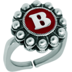 Bague bouton charro personnalisée en argentReferencia: SR0354Bague en acier inoxydable avec bouton charro en argent sterling personnalisé avec une initiale émaillée au four.Medida: 16x16mm.