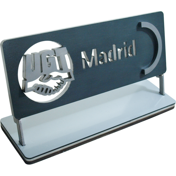 Placas conmemorativas y Trofeos
