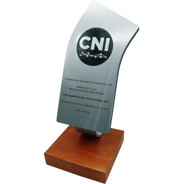 Placas conmemorativas y Trofeos